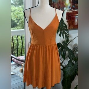 🚨 ZARA: Orange Strappy Romper Size Small